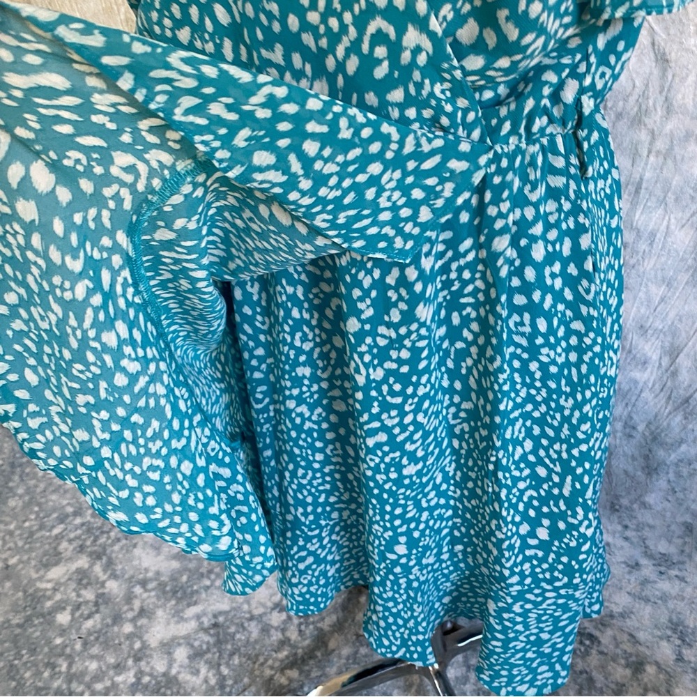 Jun & Ivy turquoise, and white floral Midi Dress - Picture 6 of 11